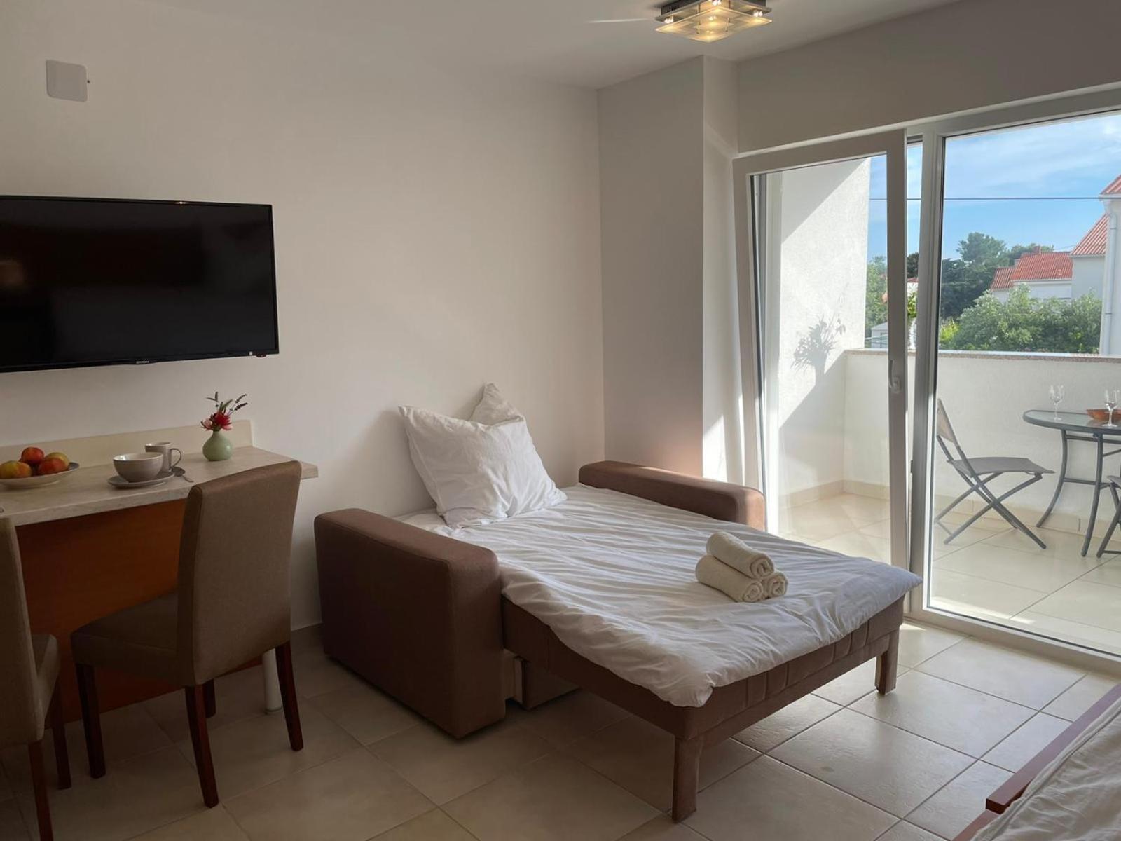 Novalja Apartments By Nena Exterior photo